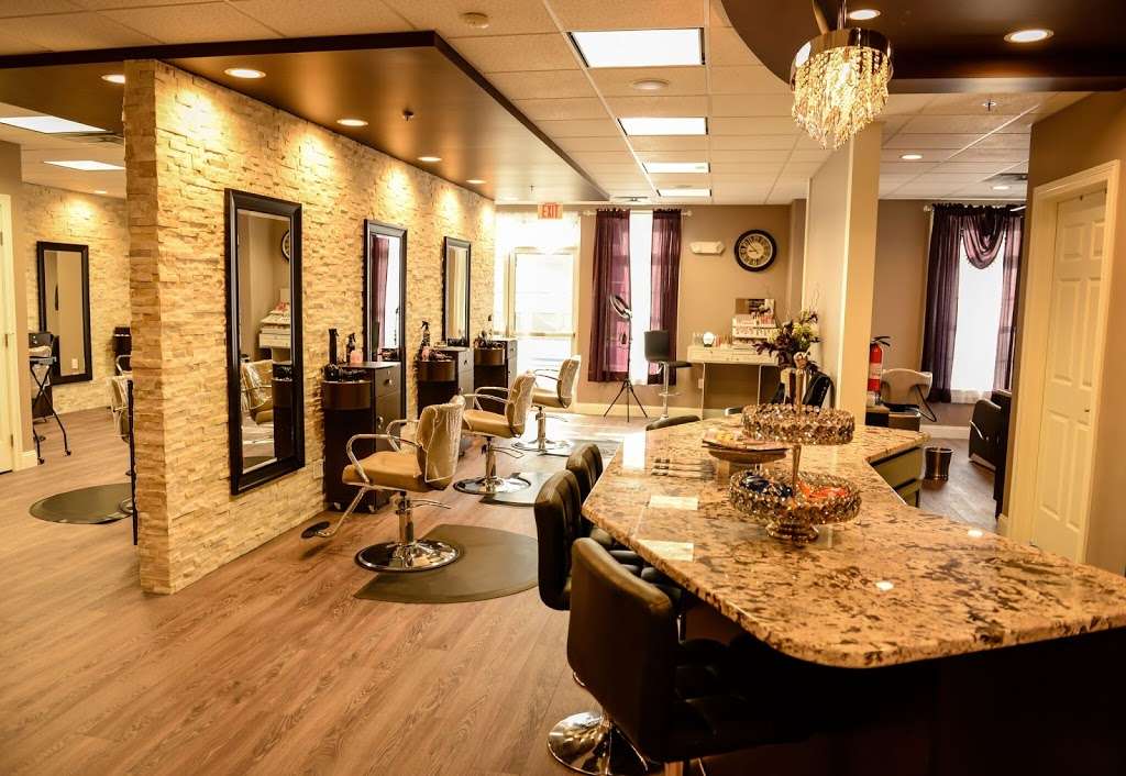 Dolce Vita Salon & Spa | 127 Rockingham Rd, Windham, NH 03087, USA | Phone: (603) 458-2714