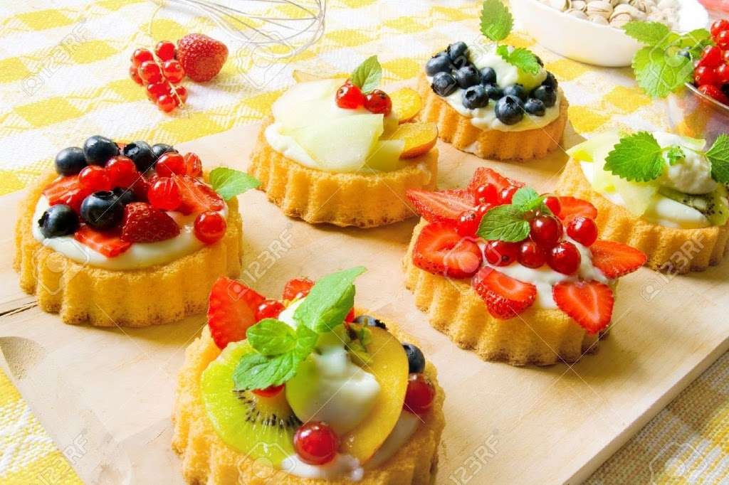 La Petite Patisserie | 1916 Elmen St, Houston, TX 77019, USA | Phone: (832) 836-7655