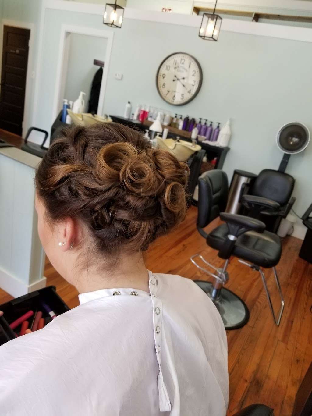 Parlour 7 & Co. Salon | 7 N 6th St, Denton, MD 21629 | Phone: (443) 239-9555