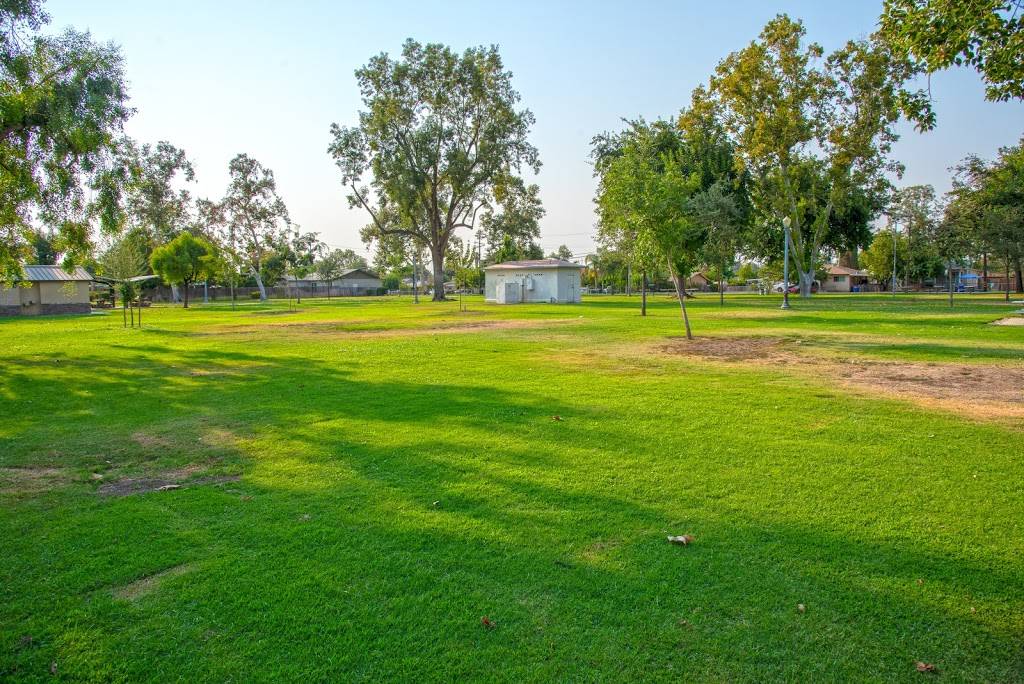 Lowell Park | 800 4th St, Bakersfield, CA 93304, USA | Phone: (661) 326-3866