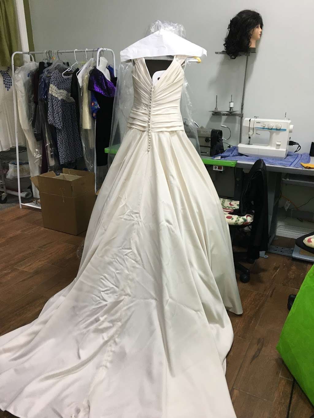 LP Cleaners and Alterations | 11703 Spring Cypress Rd ste h, Tomball, TX 77377, USA | Phone: (832) 633-8534