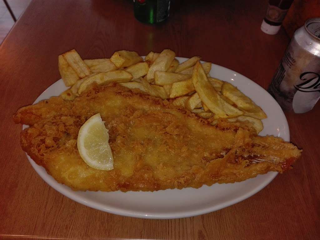 Lees Fish & Chips | 117 Moors Walk, Welwyn Garden City AL7 2BQ, UK | Phone: 01707 377091