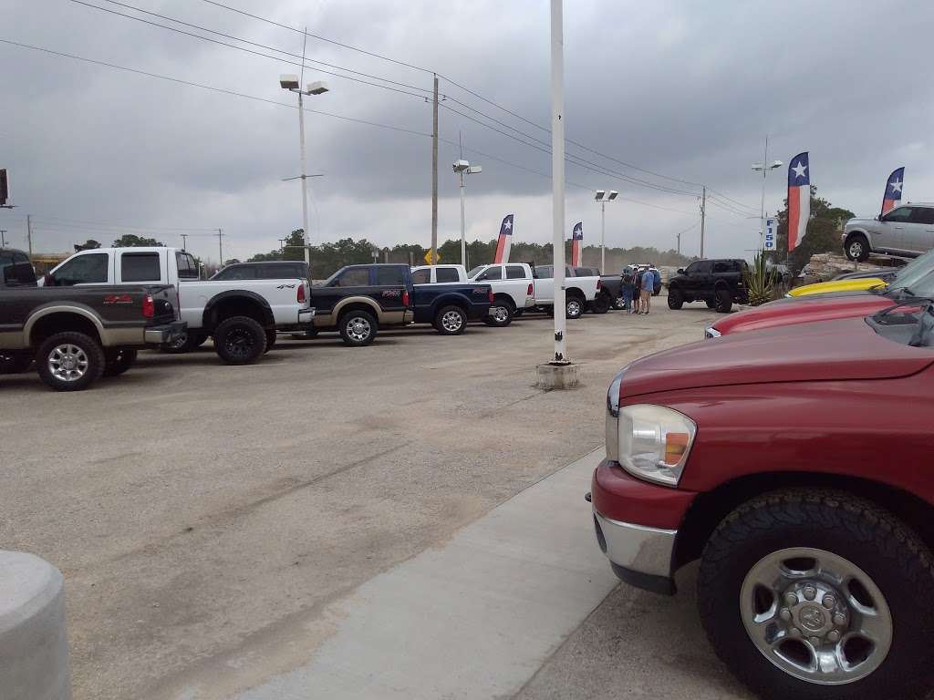 Texas Truck Sales | 2523 Gulf Fwy, Dickinson, TX 77539, USA | Phone: (281) 337-8782