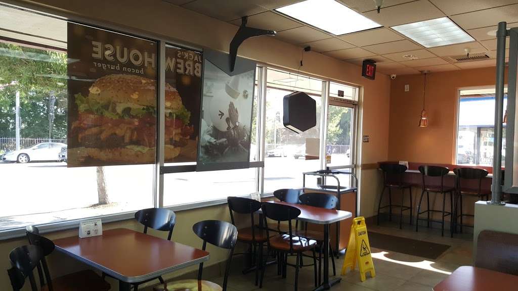 Jack in the Box | 901 W Las Tunas Dr, San Gabriel, CA 91776, USA | Phone: (626) 570-6131