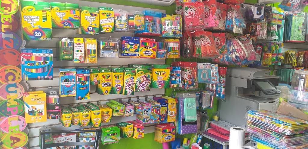 Papeleria Karla | Calle San Armando 1213, Villas de San Miguel, 88000 Nuevo Laredo, Tamps., Mexico | Phone: 867 148 0074