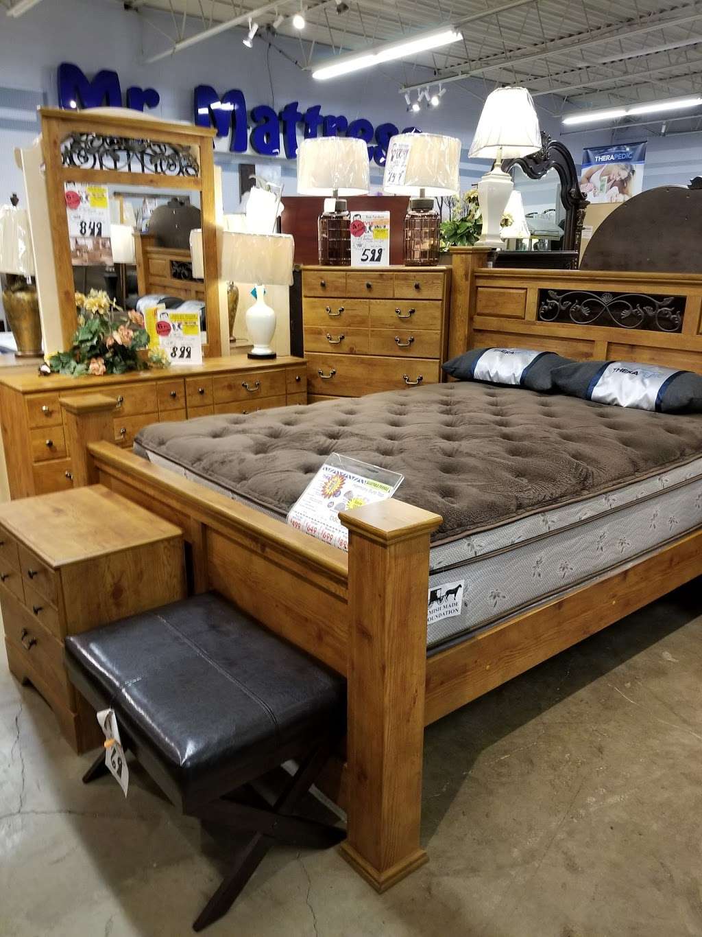 Total Furniture Warehouse | 8400 75th St, Kenosha, WI 53142, USA | Phone: (262) 694-3444