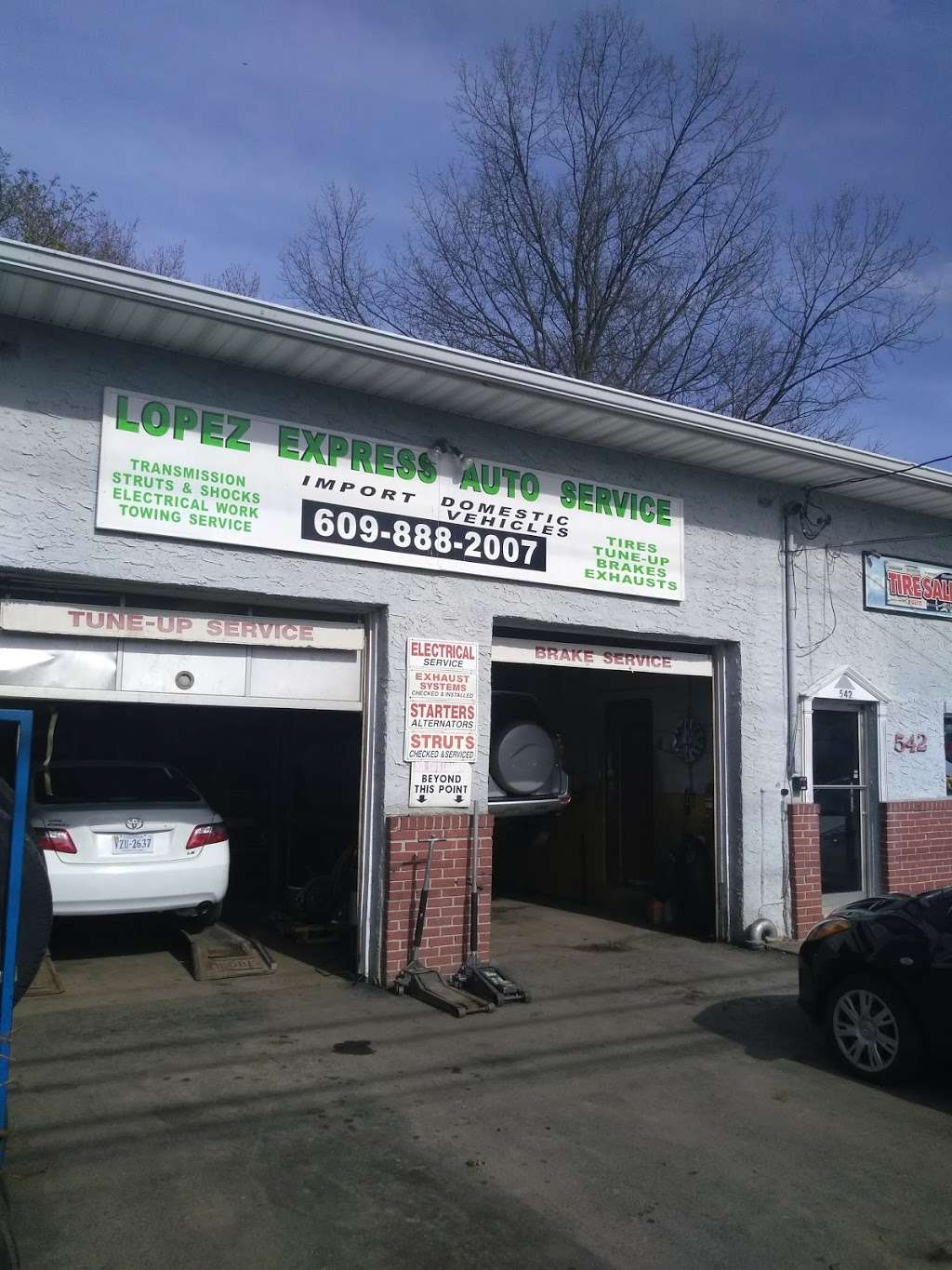 LOPEZ EXPRESS AUTO&TOWING SERVICE | 542 White Horse Ave, Trenton, NJ 08610 | Phone: (609) 888-2007