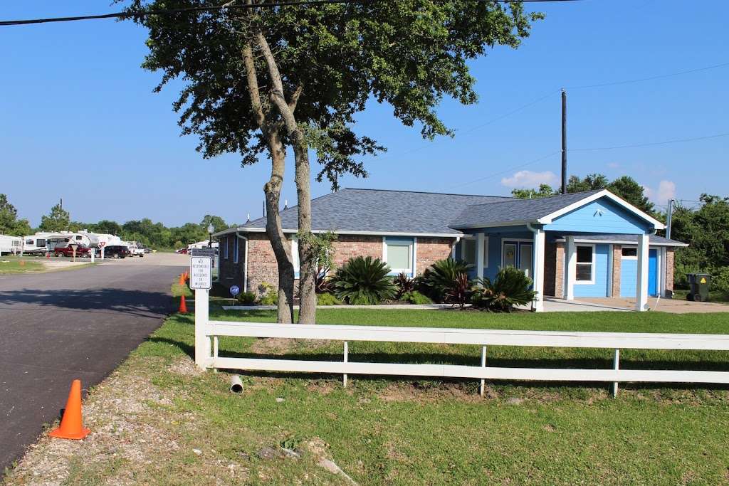 Gordy Road RV Park | 715 Gordy Rd, Bacliff, TX 77518, USA | Phone: (281) 549-6734