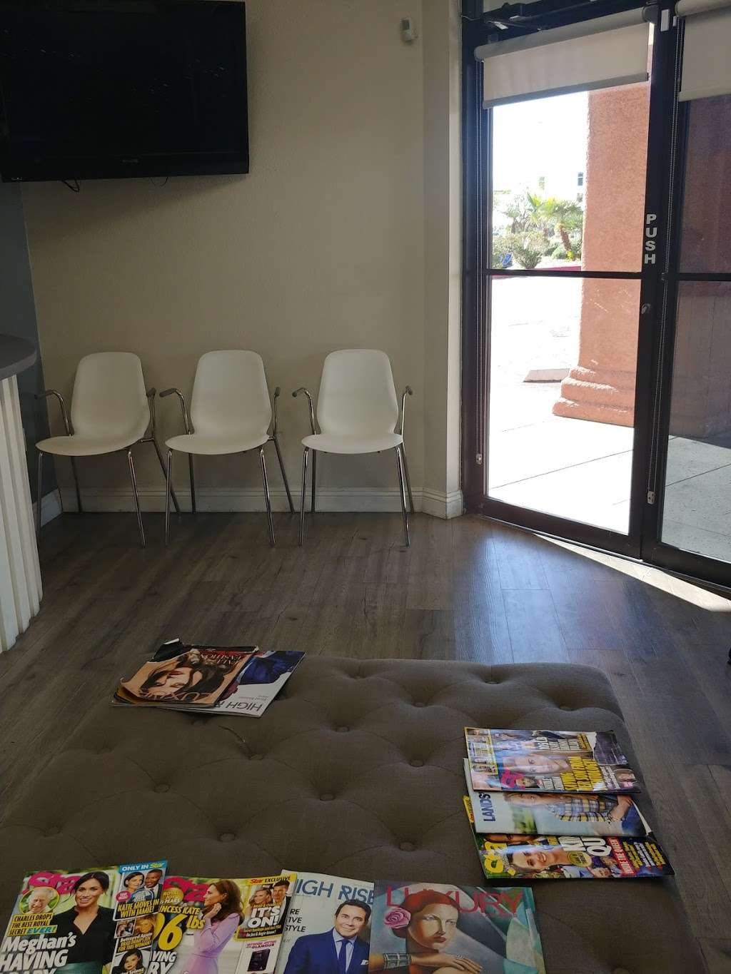 Smile Care profesional | 6388 W Sahara Ave, Las Vegas, NV 89146 | Phone: (702) 288-7200