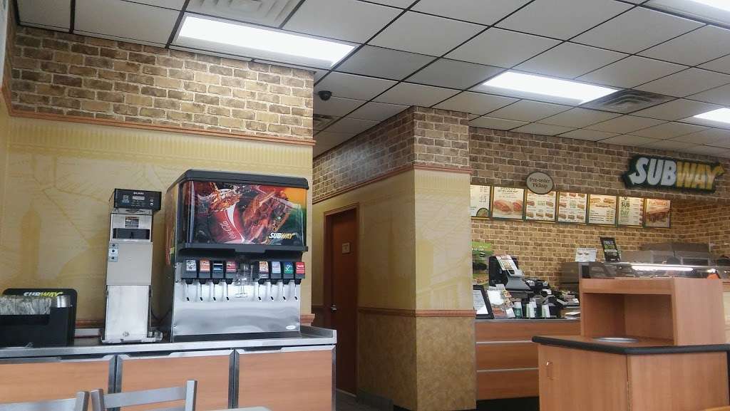 Subway | 910 S Heaton St, Knox, IN 46534, USA | Phone: (574) 772-4884