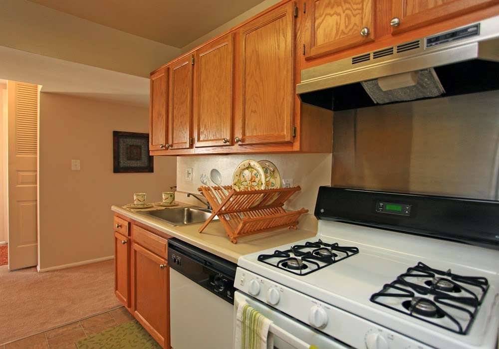 Carriage Hill Apartment Homes | 3456 Carriage Hill Cir, Randallstown, MD 21133, USA | Phone: (410) 921-7005