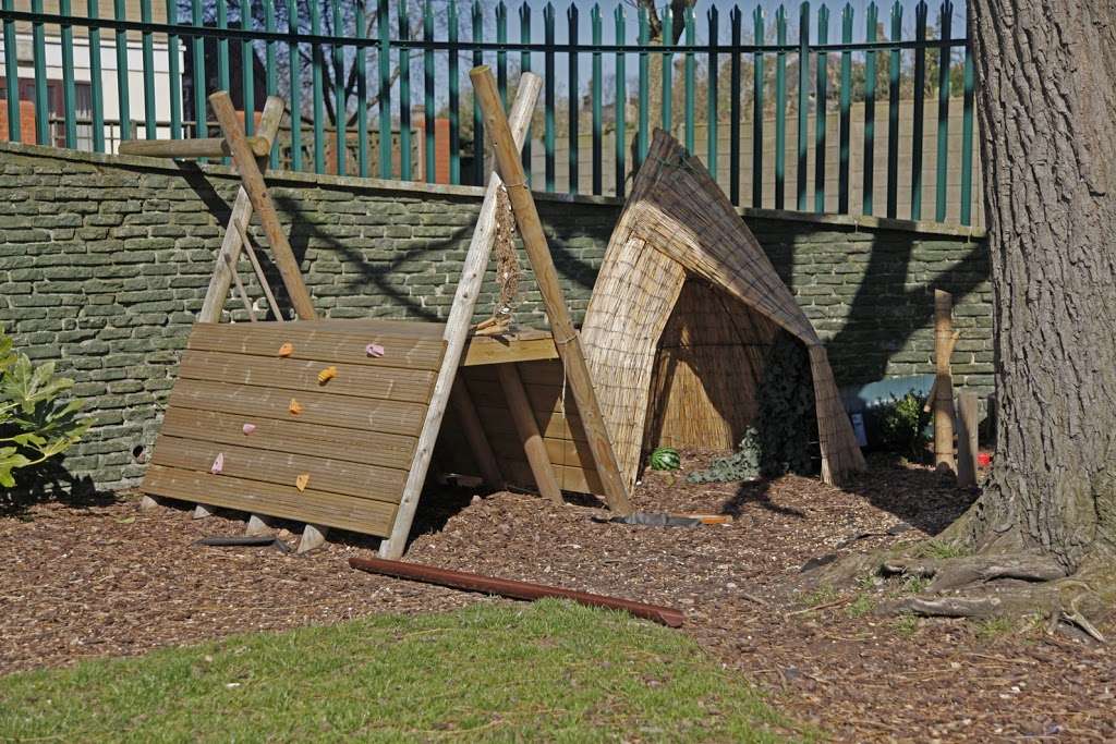 Wood Green Preschool Playgroup | The Playcabin, Partridge Way, Wood Green, London N22 8DW, UK | Phone: 020 8888 4590