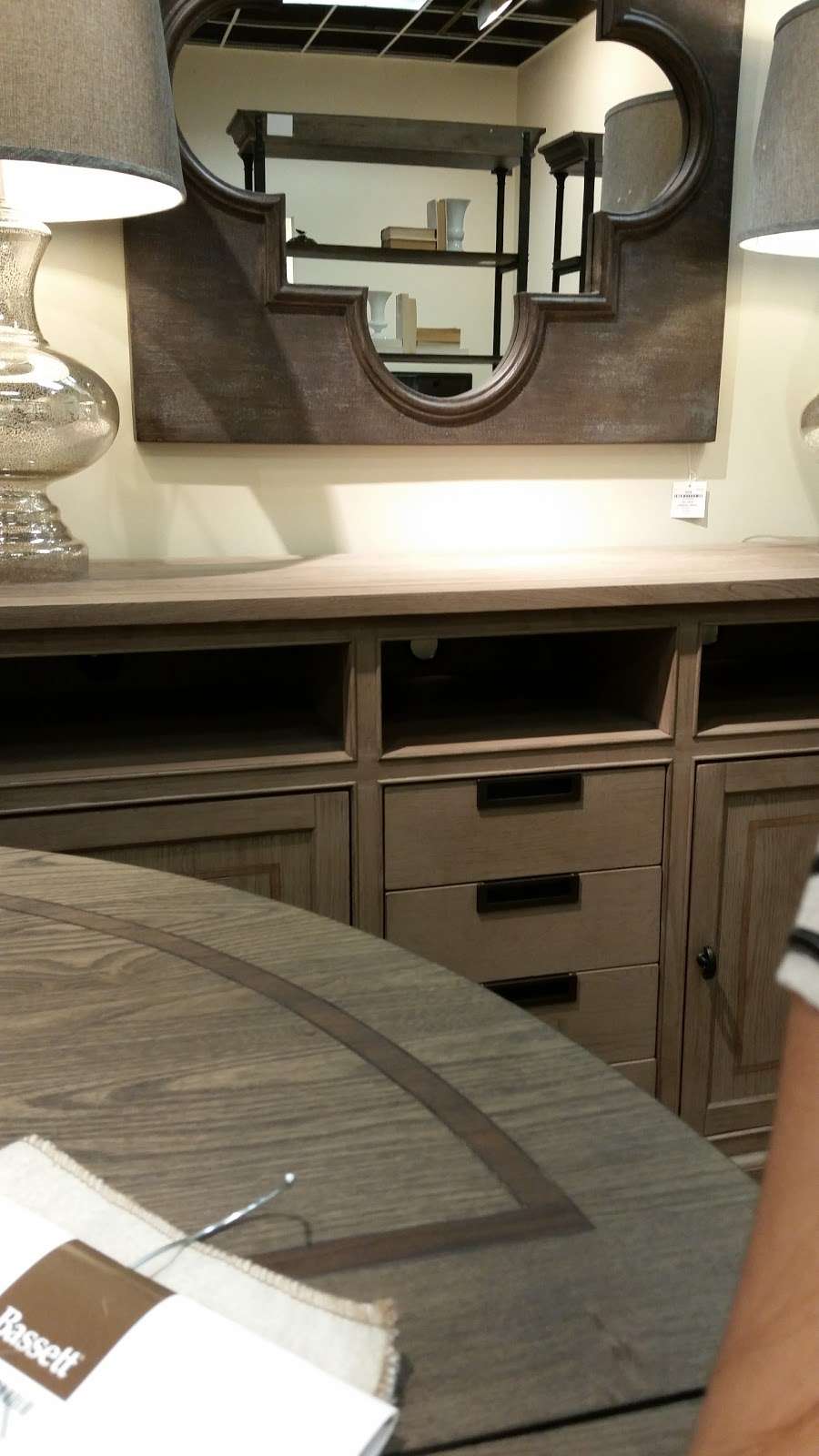 Bassett Home Furnishings | 18734 Gulf Fwy, Friendswood, TX 77546 | Phone: (281) 786-2980