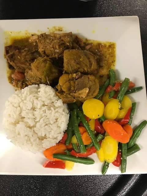 Jamacia Gardens Restaurant | 322 Alexander St, Mt Dora, FL 32757, USA | Phone: (352) 720-3502