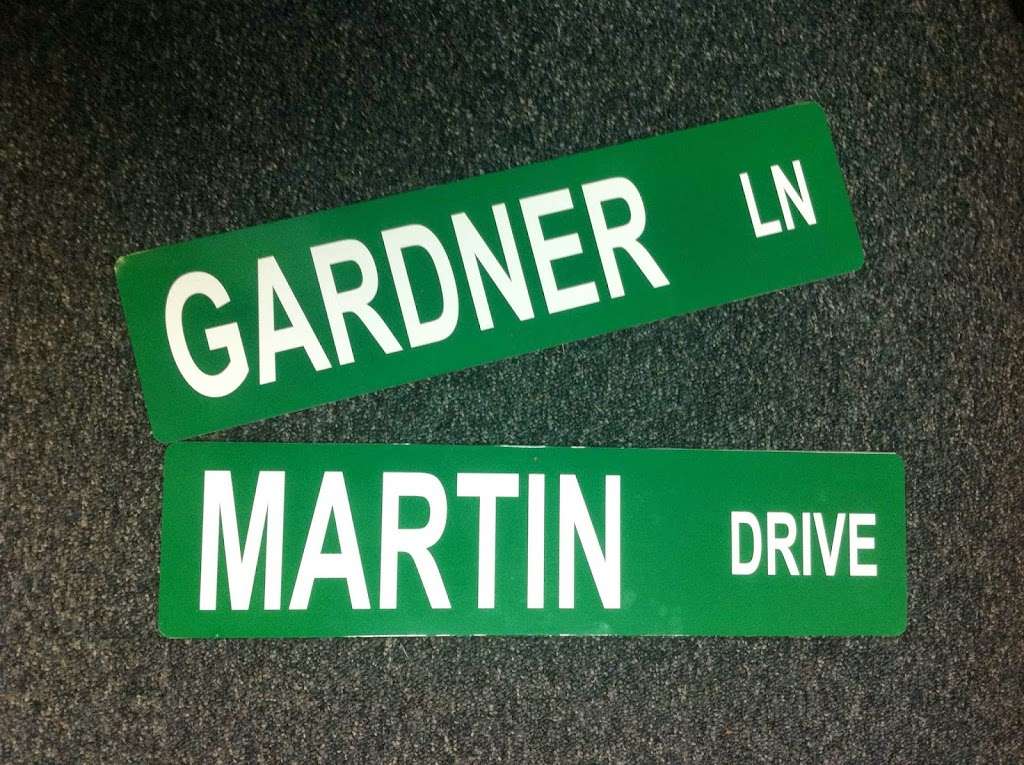 Gardner & Martin Flags, Flagpoles, Signs and Banners | 2900 East Sam Houston Pkwy S, Pasadena, TX 77503, USA | Phone: (281) 487-8889