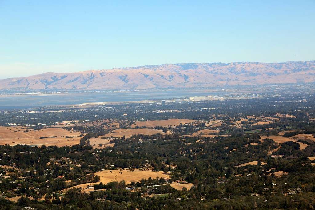 Spring Ridge Parking Area - Windy Hill | 18362-18492 CA-35, Portola Valley, CA 94028, USA | Phone: (650) 691-1200