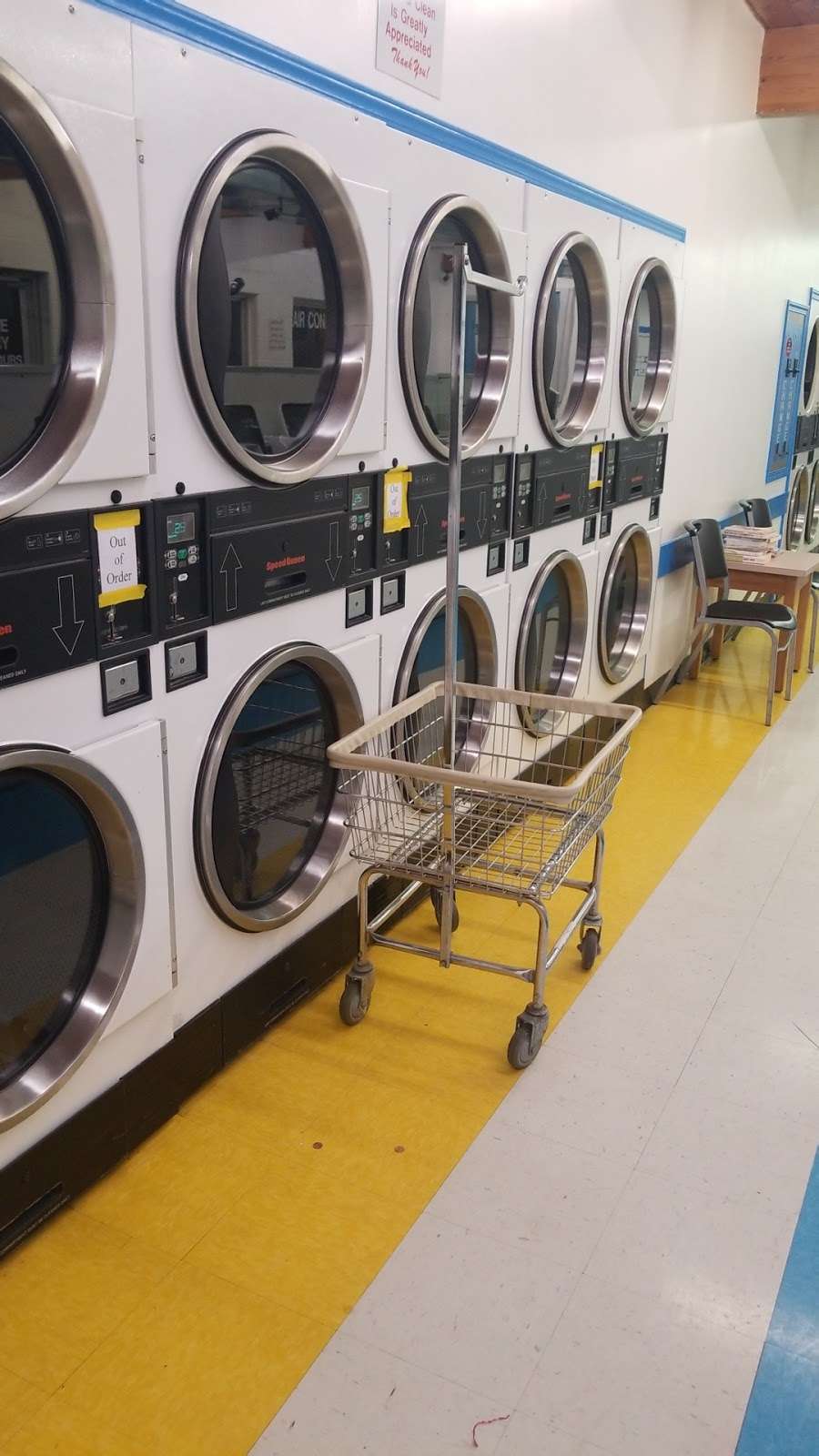 Danville Laundry | 117 S Jefferson St, Danville, IN 46122, USA | Phone: (317) 386-3573