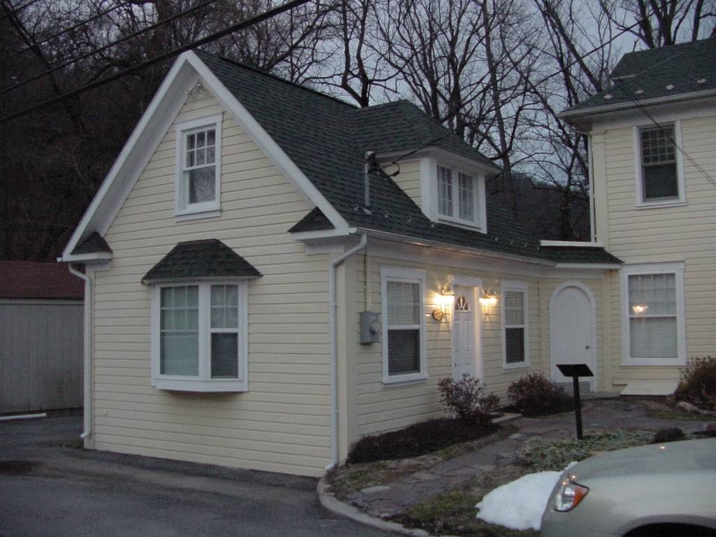 Brookside Cottage And Brookside Manor | 27 Warren St, Berkeley Springs, WV 25411, USA | Phone: (443) 254-2866