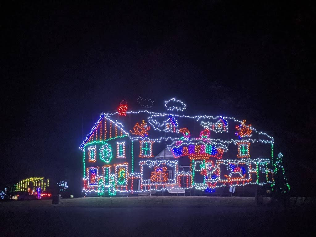 Butch Bandos Fantasy Of Lights | 3311 S Old State Rd, Delaware, OH 43015 | Phone: (614) 412-3499