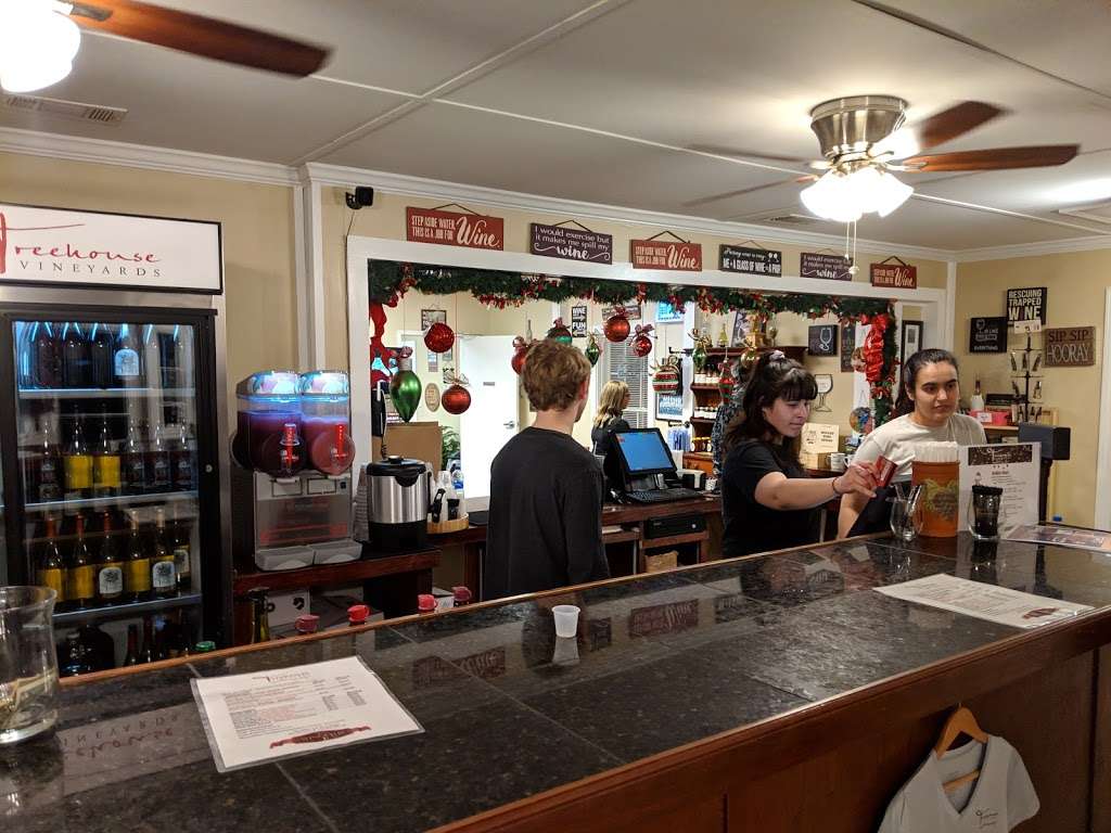 Treehouse Vineyards | 301 Bay St, Monroe, NC 28112, USA | Phone: (704) 283-4208