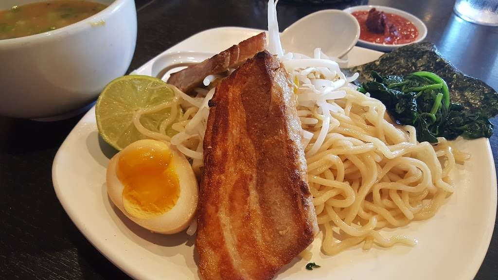 Silverlake Ramen | 2927 Sunset Blvd, Los Angeles, CA 90026, USA | Phone: (323) 660-8100