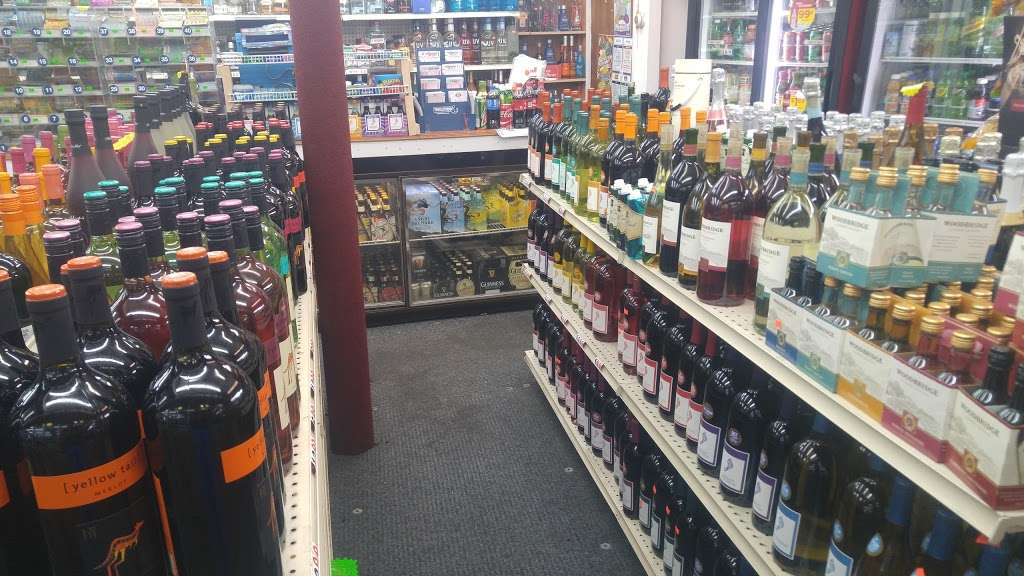 L & S Liquor Store | 2 Dover St, Lowell, MA 01851, USA | Phone: (978) 452-6251