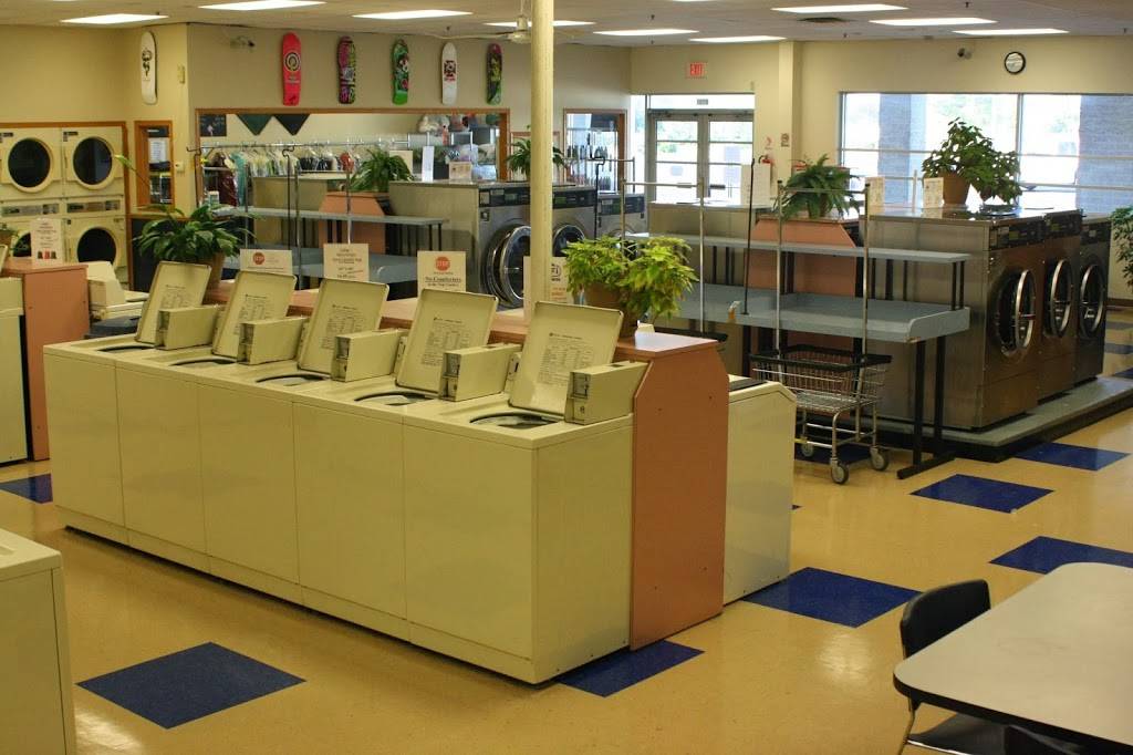 Milwaukee Laundry | 9151 N 76th St, Milwaukee, WI 53223, USA | Phone: (414) 355-2400