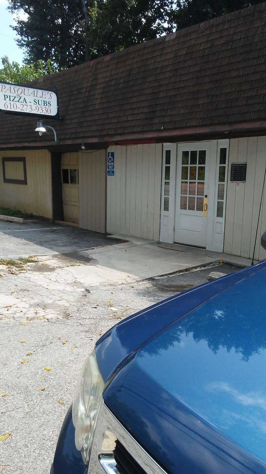 Pasquale Pizza | 3060 Compass Rd, Honey Brook, PA 19344, USA | Phone: (610) 273-9330