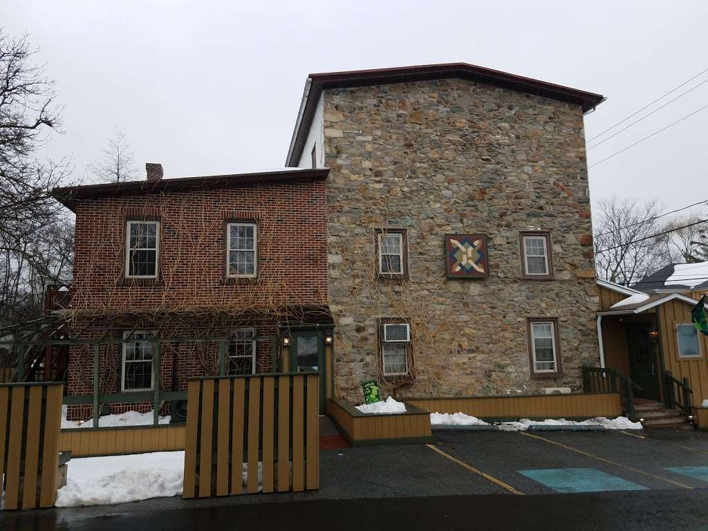 Limeport Inn | 1505 Limeport Pike, Limeport, PA 18060 | Phone: (610) 967-1810