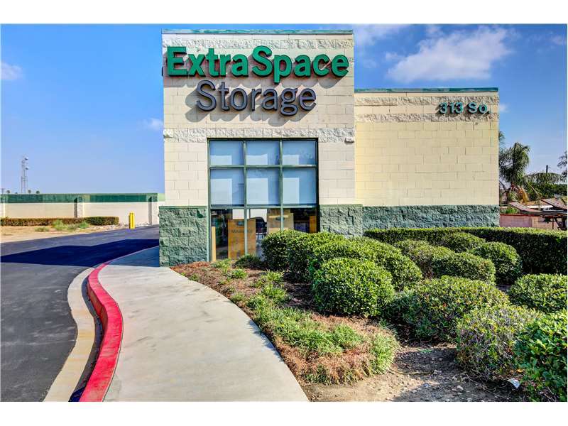 Extra Space Storage | 313 S Riverside Ave, Rialto, CA 92376, USA | Phone: (909) 874-9430