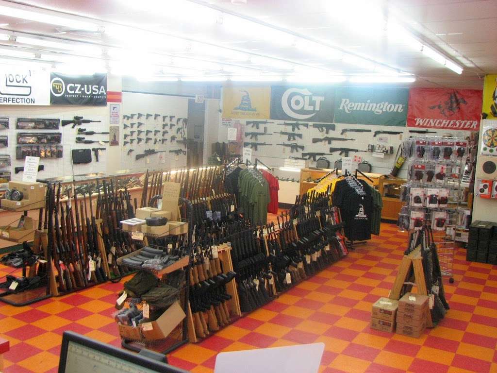 619DW Guns and Ammo | 619 Daniel Webster Hwy, Merrimack, NH 03054, USA | Phone: (603) 262-5104