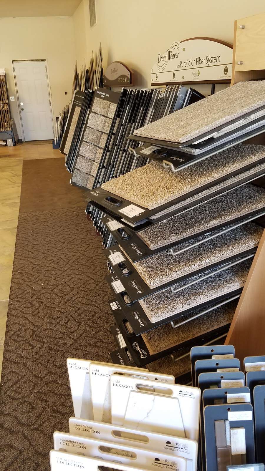 Paola Carpet & Flooring | 1006 Pearl Street, Paola, KS 66071, USA | Phone: (913) 294-5700