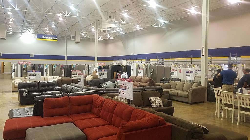 Sears Outlet - hardware store  | Photo 2 of 10 | Address: 1215 Marsh Ln Suite 180, Carrollton, TX 75006, USA | Phone: (972) 418-2293