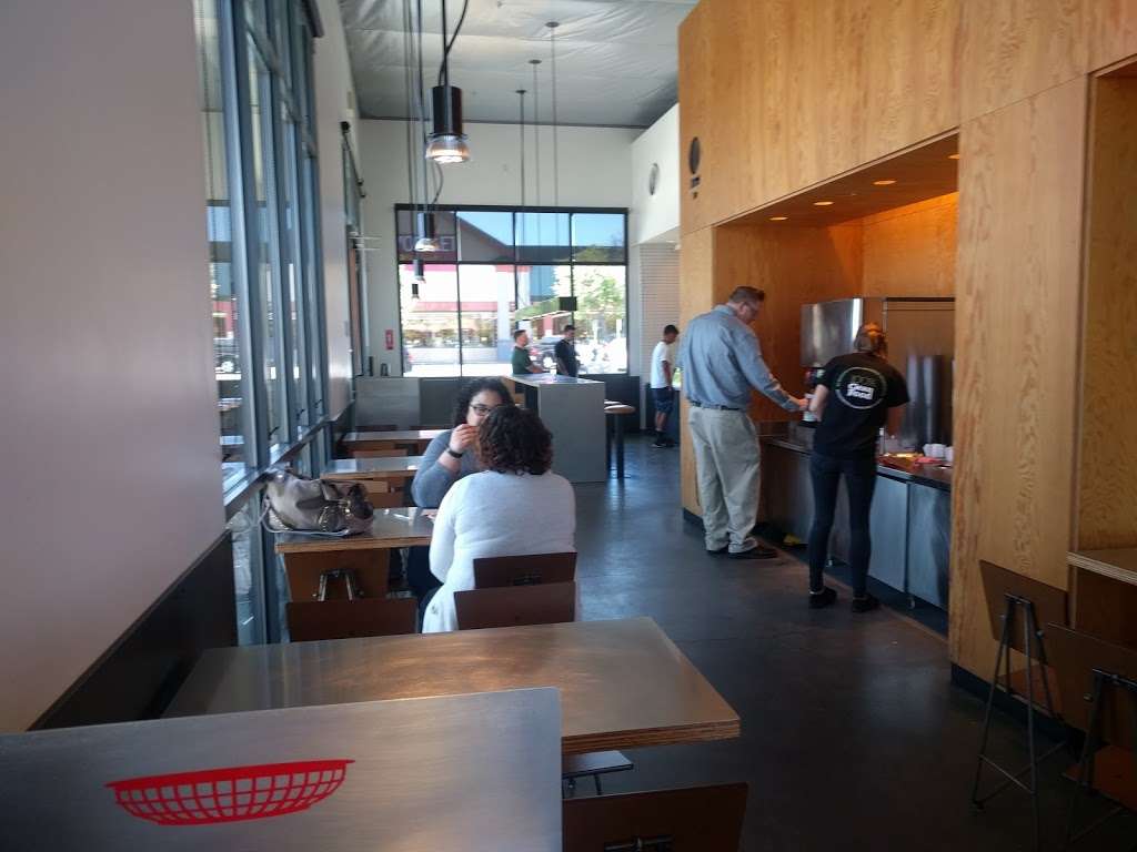 Chipotle Mexican Grill | 6325 Commerce Blvd, Rohnert Park, CA 94928, USA | Phone: (707) 536-0348