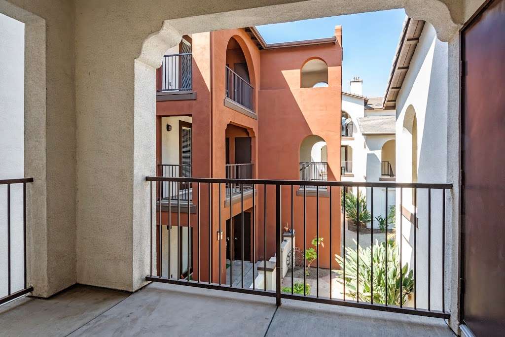 Vista Imperio Apartments | 5880 Lochmoor Dr, Riverside, CA 92507, USA | Phone: (951) 643-4659