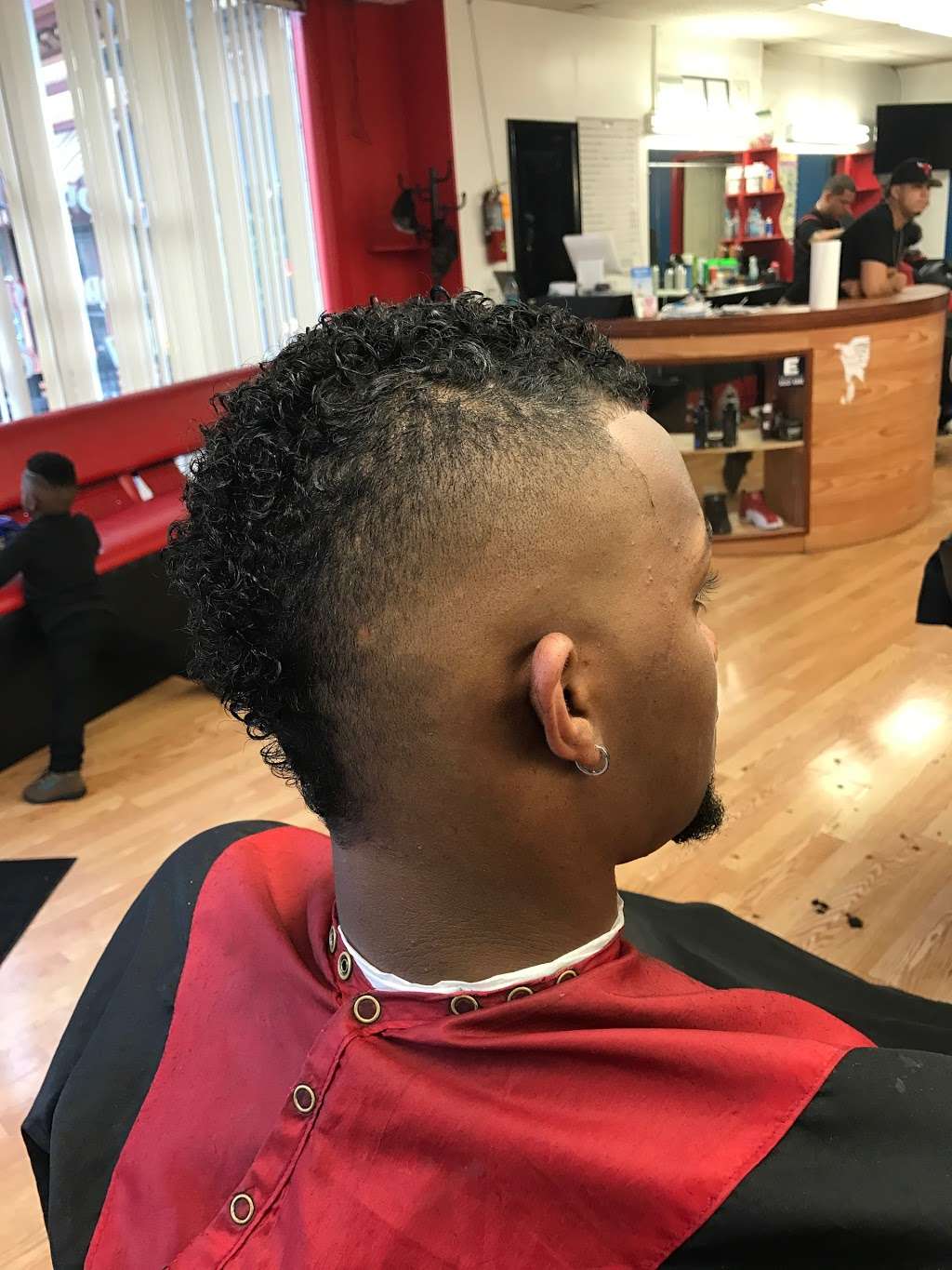 Pompys Best View Barber Shop | 11 N Main St, Chambersburg, PA 17201, USA | Phone: (717) 816-0521