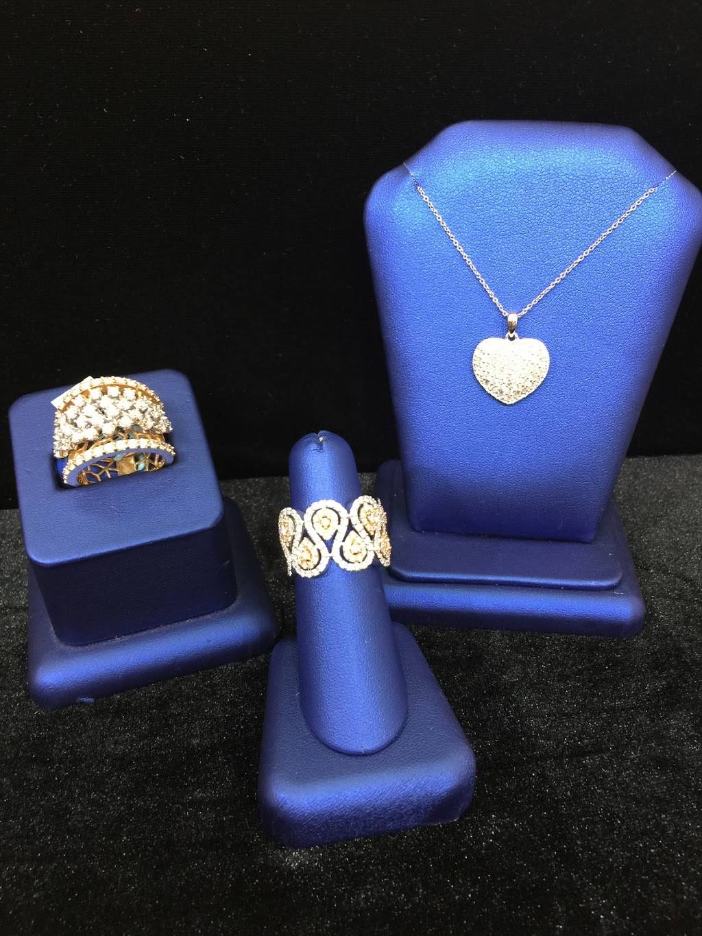 S & M Jewelry & Gifts | 19201 Collins Ave, Sunny Isles Beach, FL 33160 | Phone: (718) 708-2144