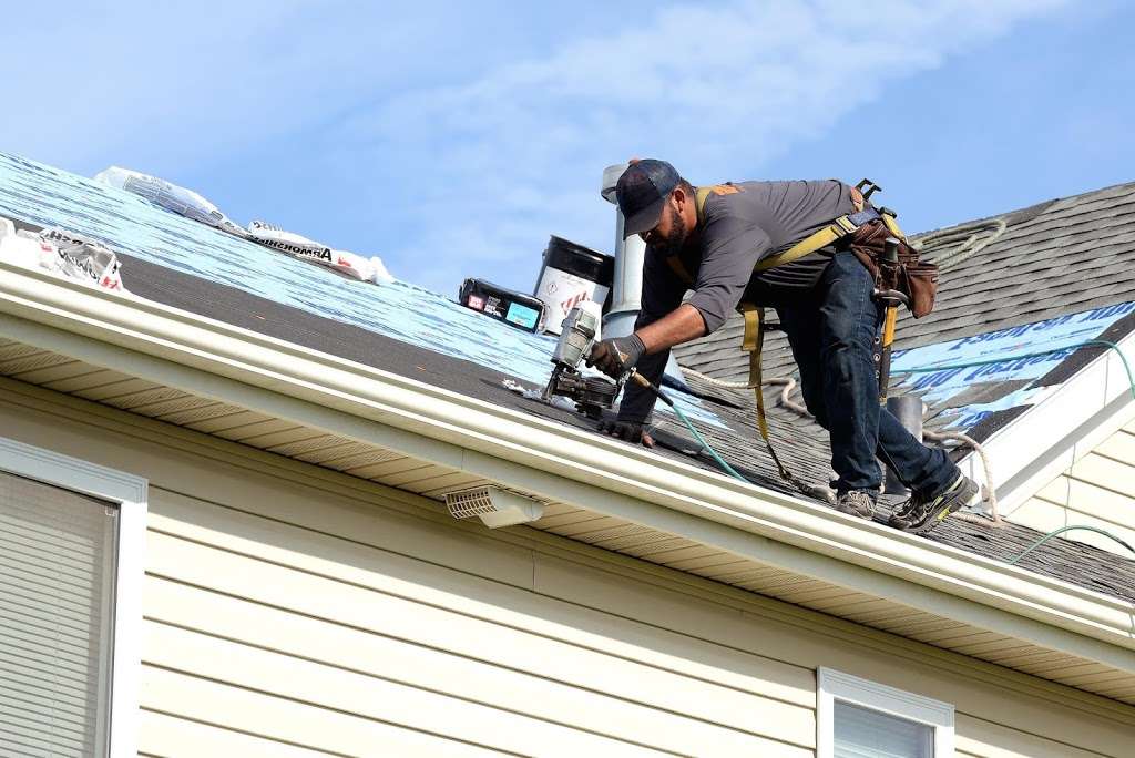 Roof Repair Pros | 11305 Bennington Ave, Kansas City, MO 64134 | Phone: (816) 203-1803