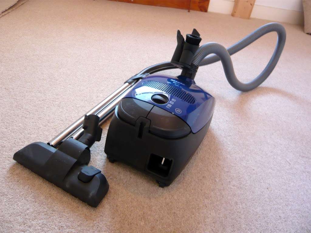 Daves of Naperville Carpet Cleaning Service | 100 Ardley Ct, Naperville, IL 60565, USA | Phone: (630) 326-7877