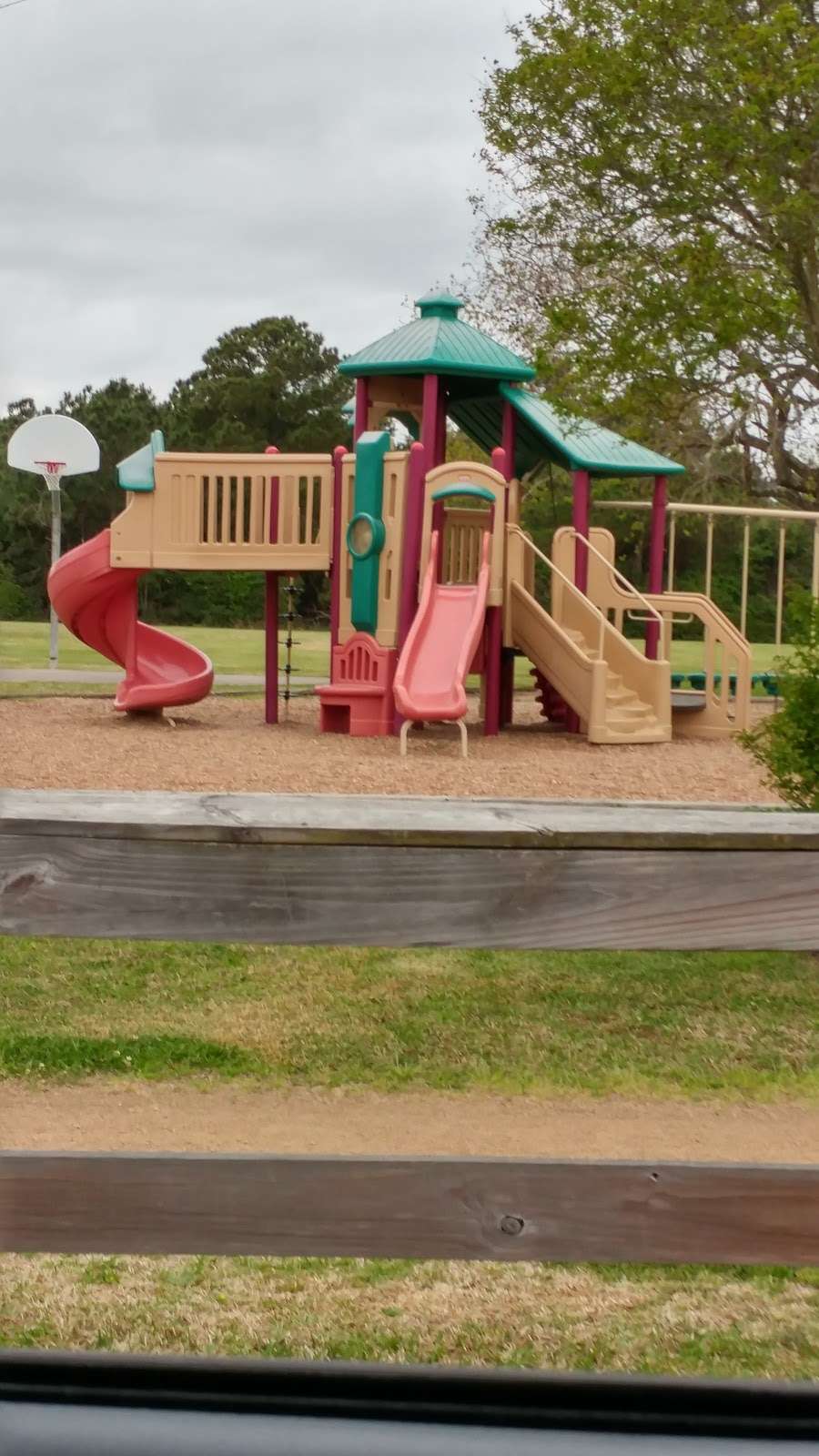 Friendship Park, Seabrook | 4622 Park Dr, Seabrook, TX 77586, USA | Phone: (281) 291-5600