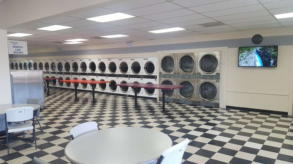 Wash City Laundromat | 15451 E Mississippi Ave, Aurora, CO 80017, USA