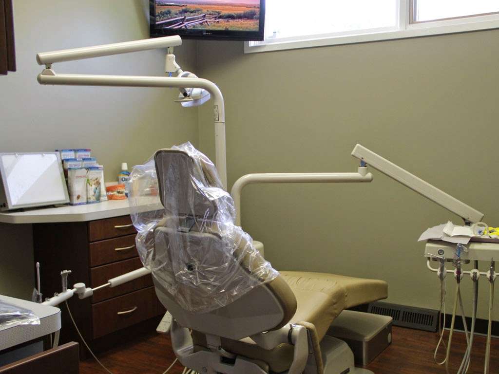 Lincolnway Dental Center | 648 N Randall Rd, Aurora, IL 60506, USA | Phone: (630) 897-1300