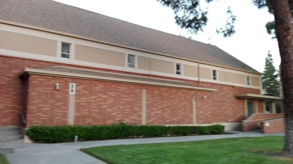 Saint John Baptist De La Salle Church | Granada Hills, CA 91344, USA | Phone: (818) 363-2270