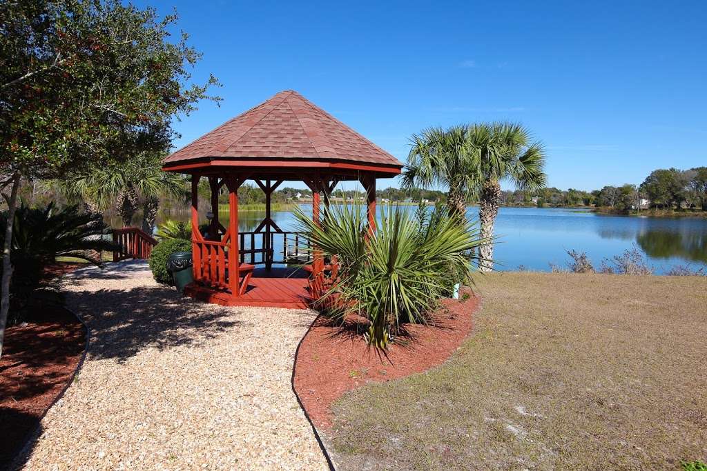 Lakeside Estates | 200 Devault St, Umatilla, FL 32784, USA | Phone: (352) 771-2080