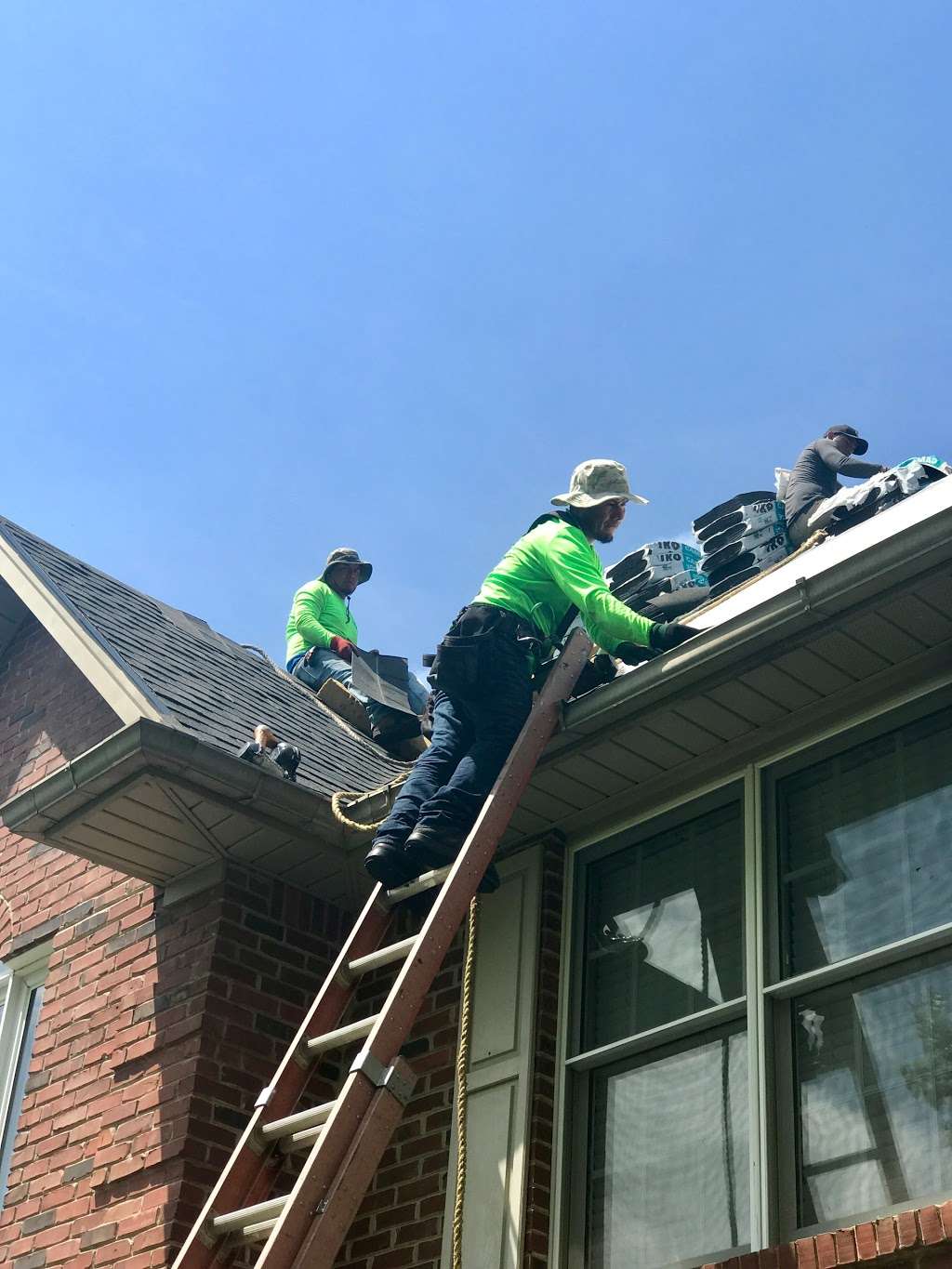 Statewide Contractors (Roofing - Siding - Gutters) | 500 Polk St #24, Greenwood, IN 46143, USA | Phone: (812) 590-4747