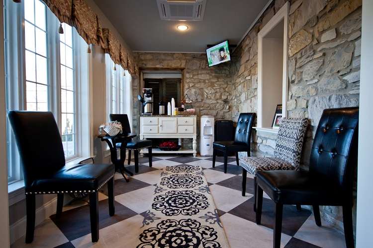 Lords & Ladies Salon and Medical Spa - Sinking Spring | 4912 Penn Ave, Sinking Spring, PA 19608 | Phone: (844) 725-6655