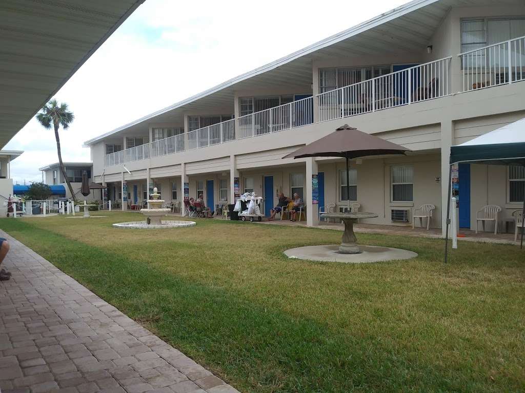 Ocean Court Motel | 2315 S Atlantic Ave, Daytona Beach, FL 32118, USA | Phone: (386) 253-8185