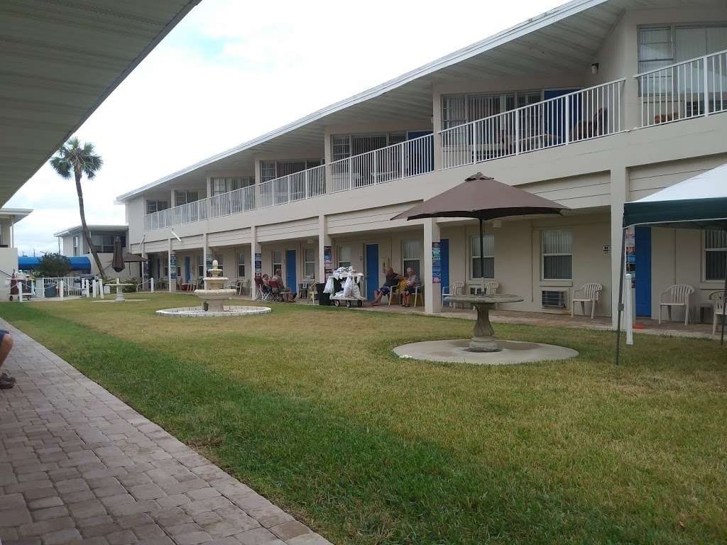 Ocean Court Motel | 2315 S Atlantic Ave, Daytona Beach, FL 32118 | Phone: (386) 253-8185