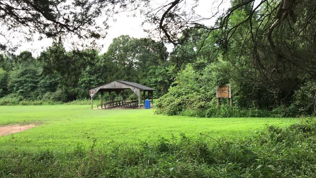 Claude Moore Nature Center | 21544 Old Vestals Gap Rd, Sterling, VA 20164, USA