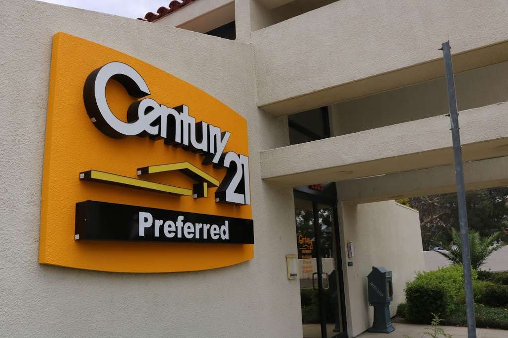 CENTURY 21 Preferred | 2505 E Lakeshore Dr, Lake Elsinore, CA 92530, USA | Phone: (951) 674-6943